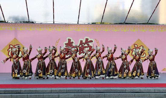 藏族宫廷舞蹈《囊玛》